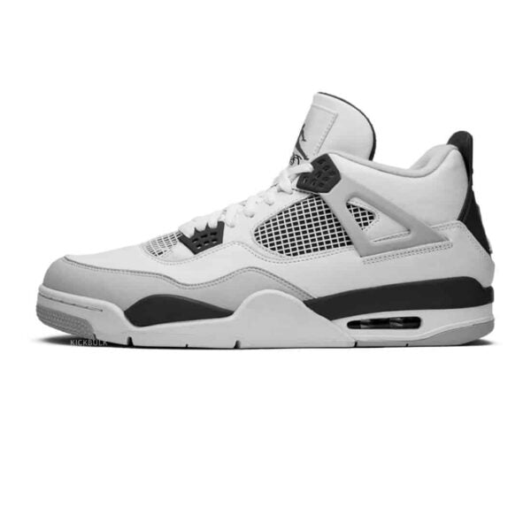 Air jordan 4 Retro “Military Black”