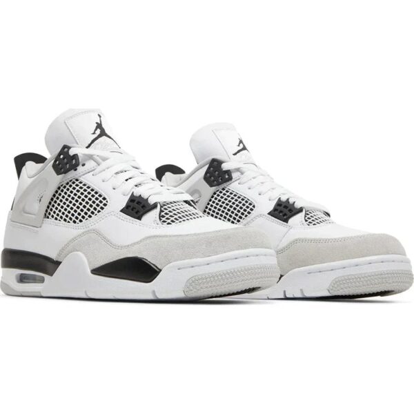 Air jordan 4 Retro “Military Black”
